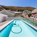 Apartment In Sea Point